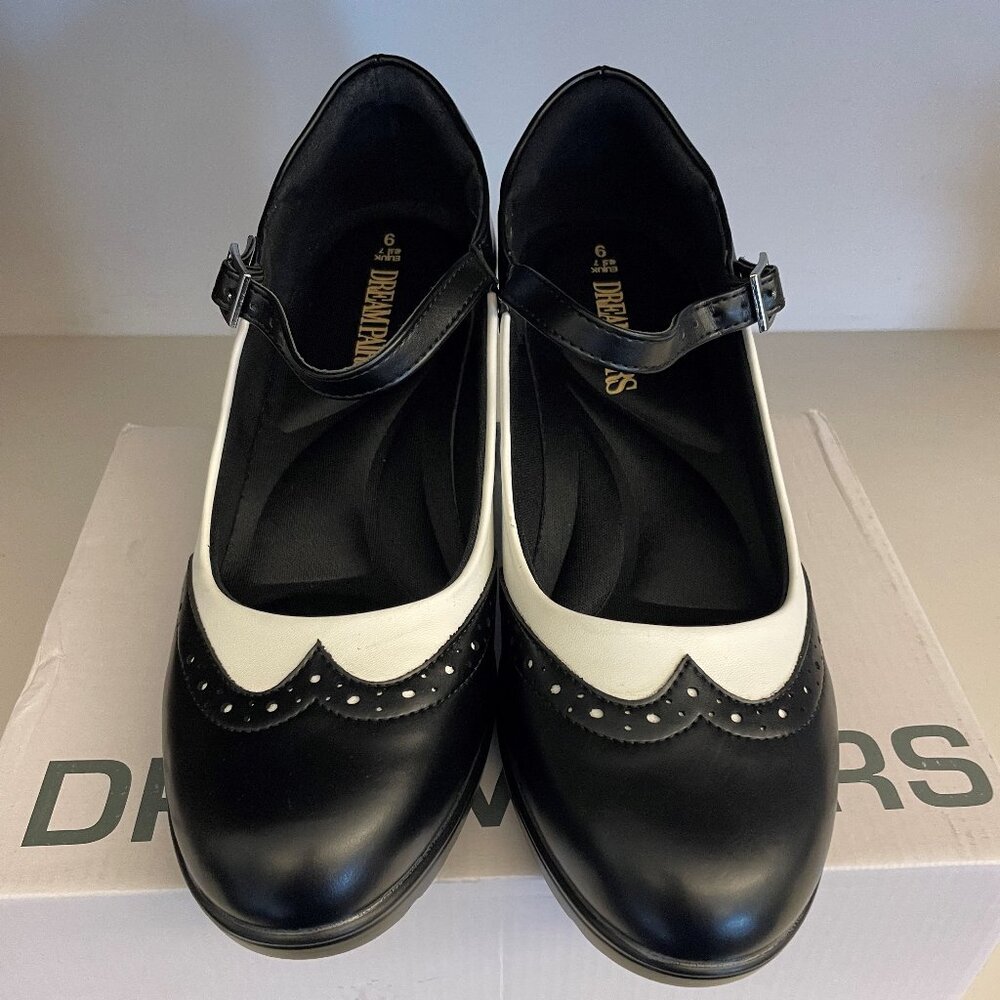 Dream Pairs Morgan Mary Jane Chunky Heel Pumps NWB Women 9